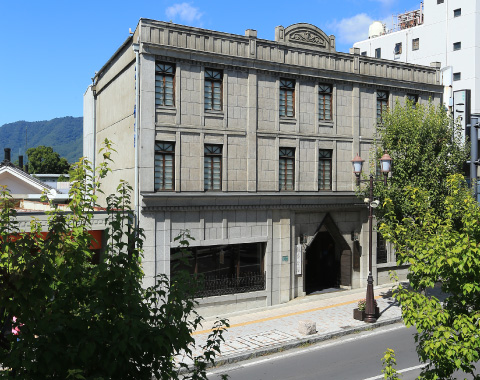 �݂��U���{�܁@�ѓ����X